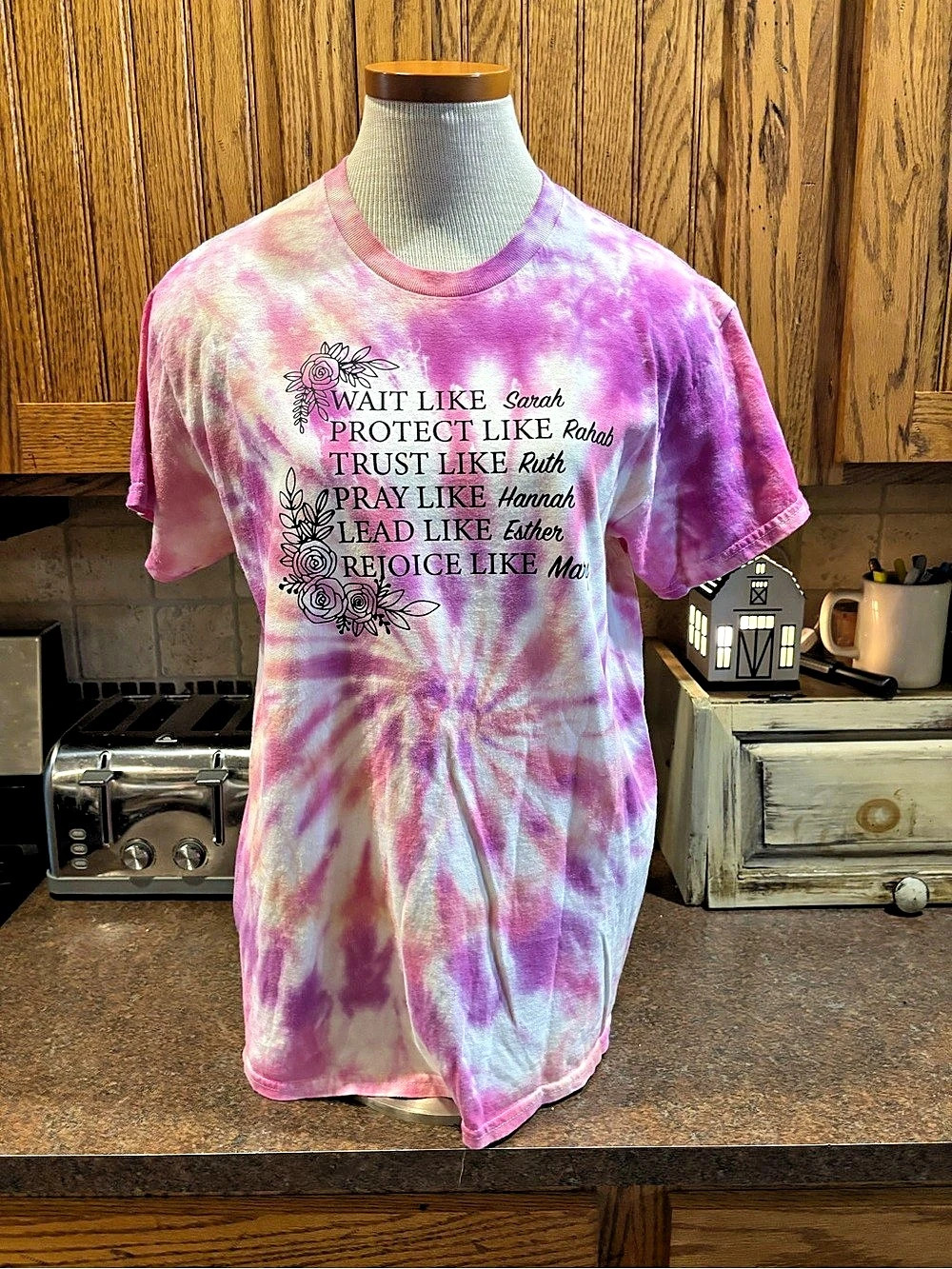 Gildan Tie-Dye Graphic Tee in Pink & Purple Size Medium Christian shirt